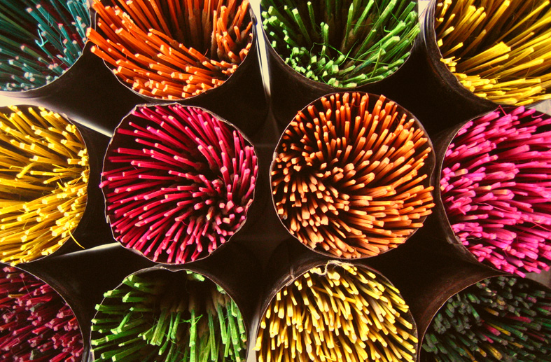 Premium Sandalwood Incense (Box of 100)